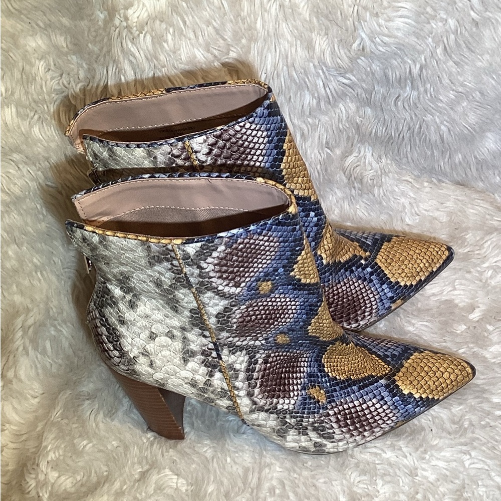 Steve Madden Trista multicolored python block heel size 7.5